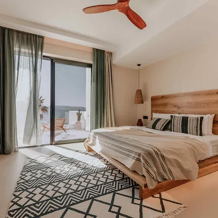 Апартаменты Ostrako Beachside