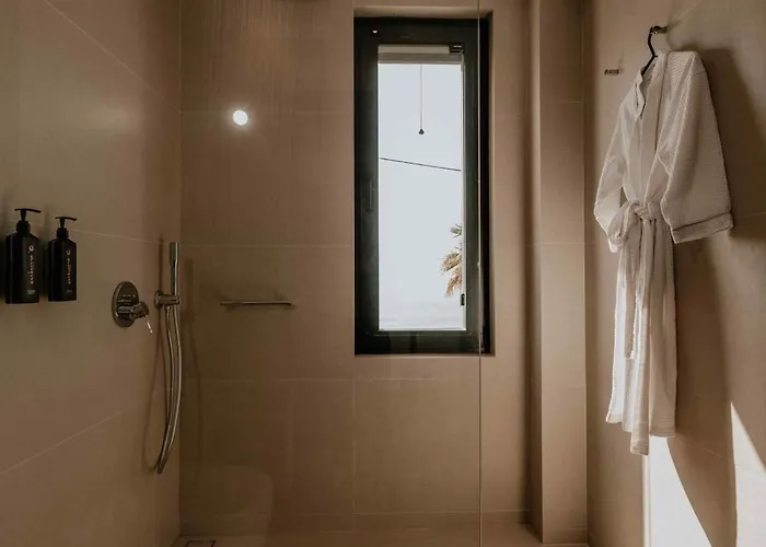 Ostrako Beachside Апартаменты Айя-Анна