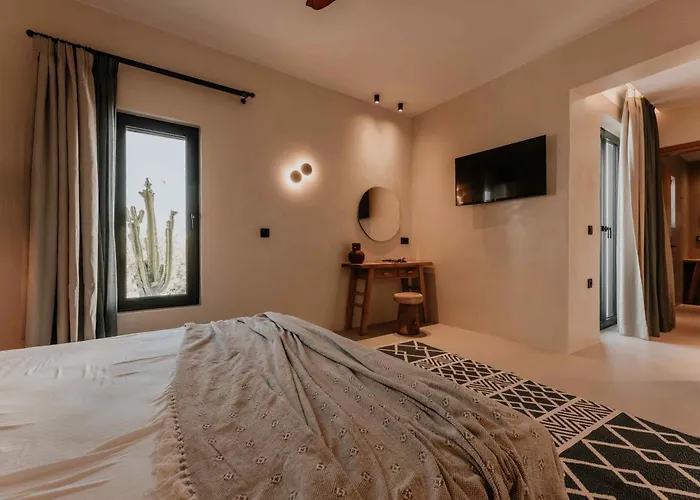 Апартаменты Ostrako Beachside