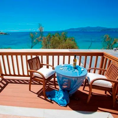 Апартаменты Ostrako Beachside